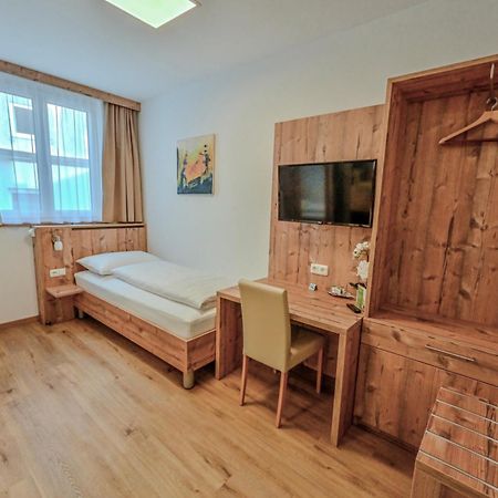 Hotel "City Rooms Wels" ภายนอก รูปภาพ
