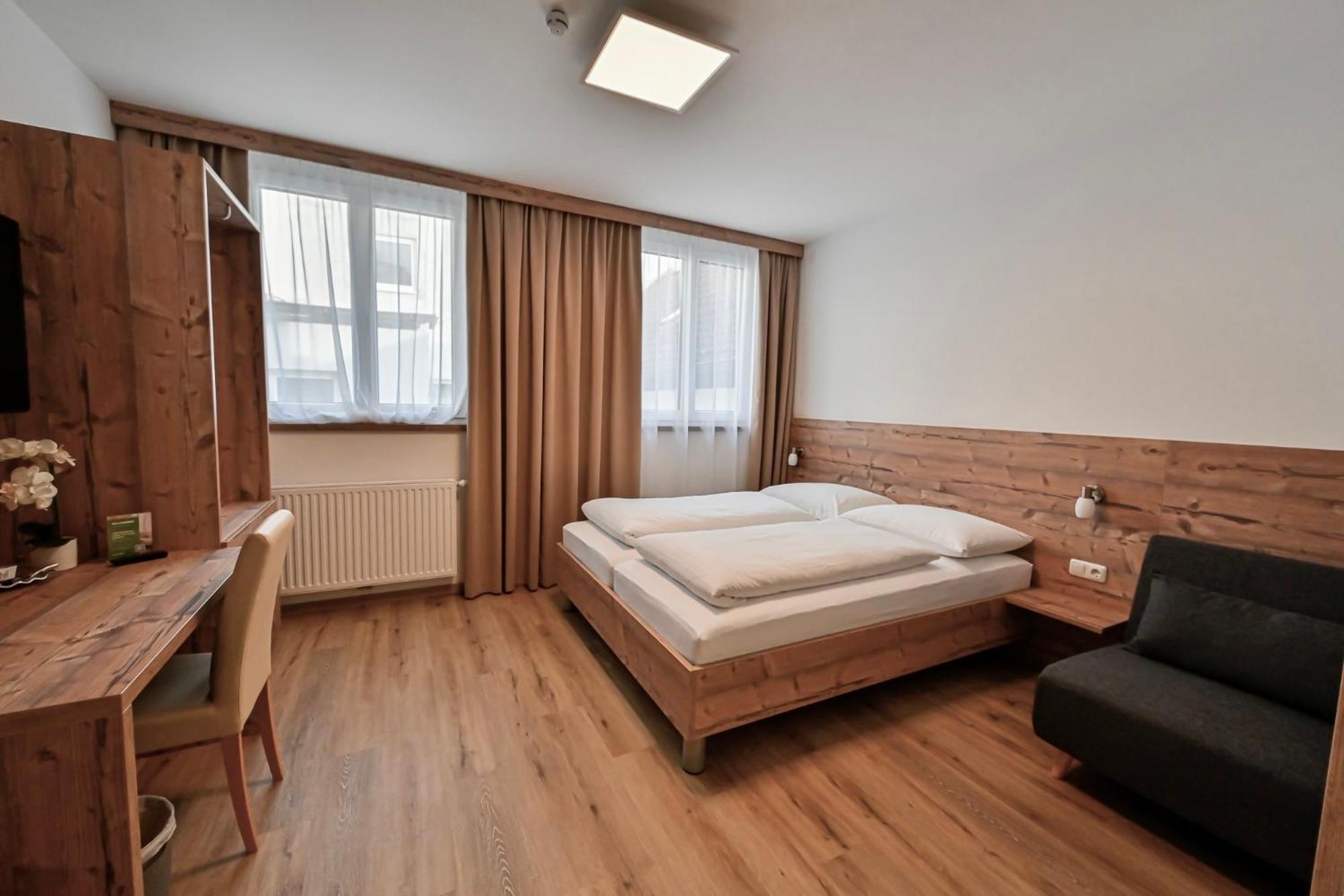 Hotel "City Rooms Wels" ภายนอก รูปภาพ