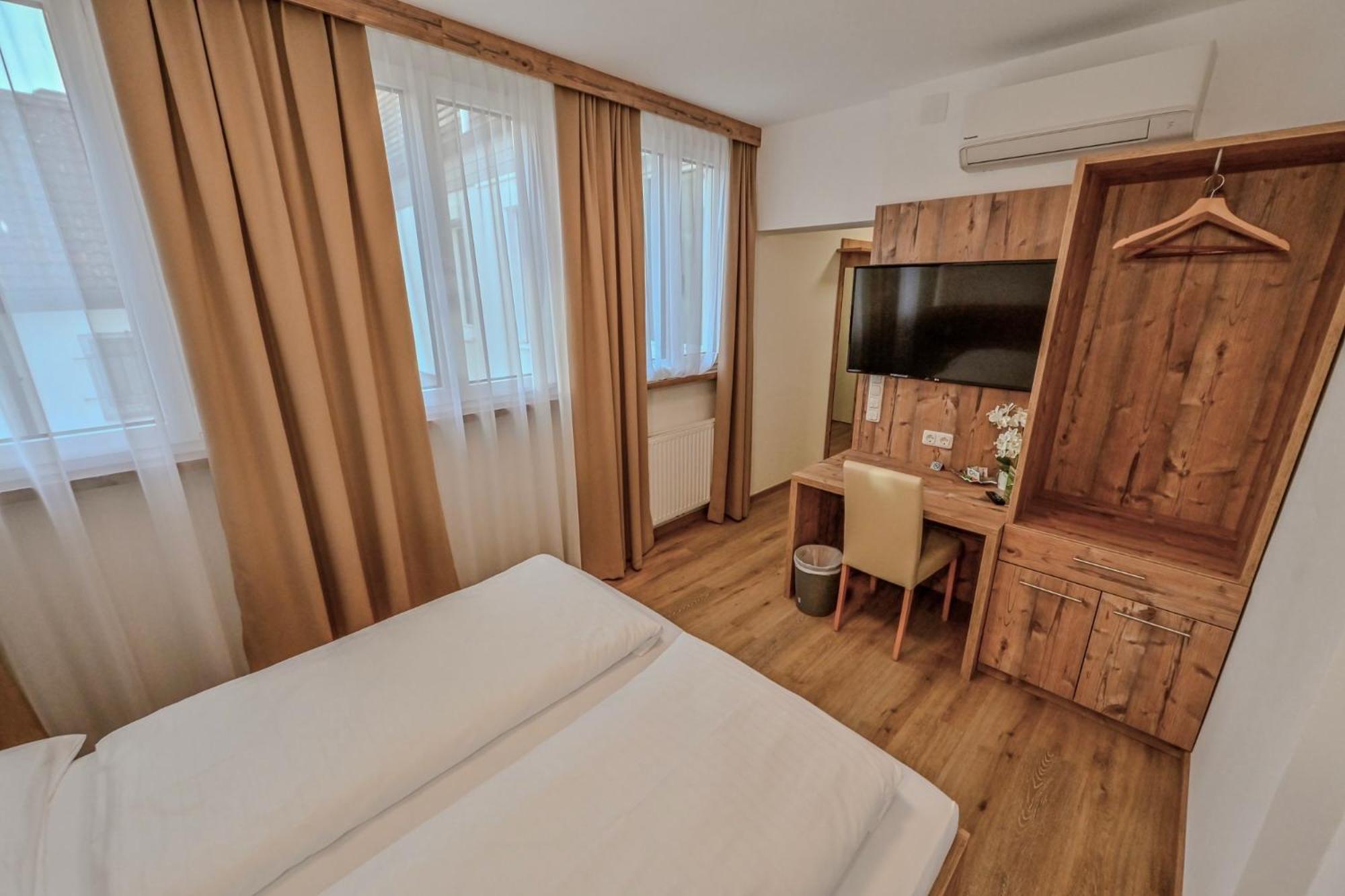 Hotel "City Rooms Wels" ภายนอก รูปภาพ