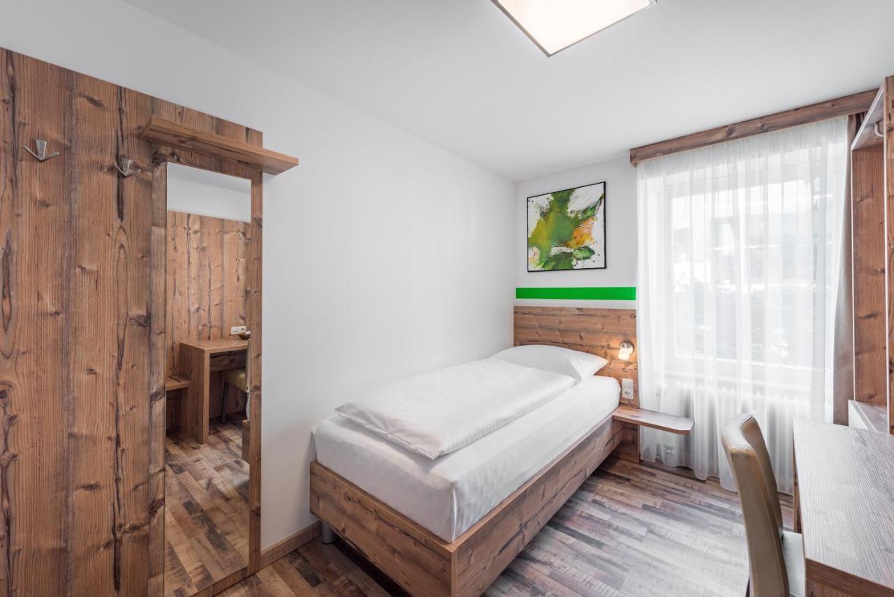 Hotel "City Rooms Wels" ภายนอก รูปภาพ