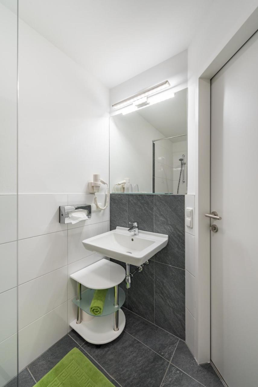 Hotel "City Rooms Wels" ภายนอก รูปภาพ