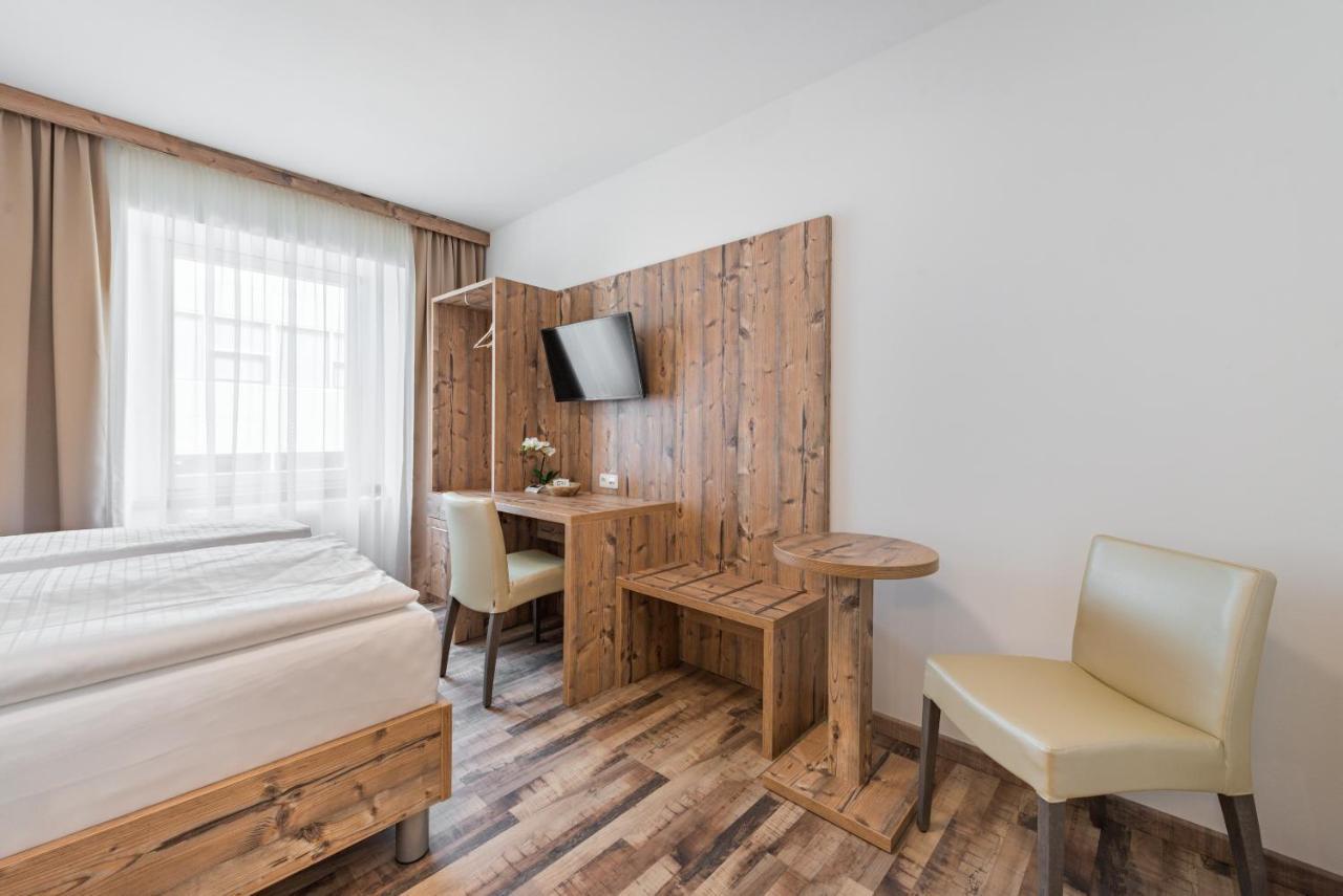 Hotel "City Rooms Wels" ภายนอก รูปภาพ