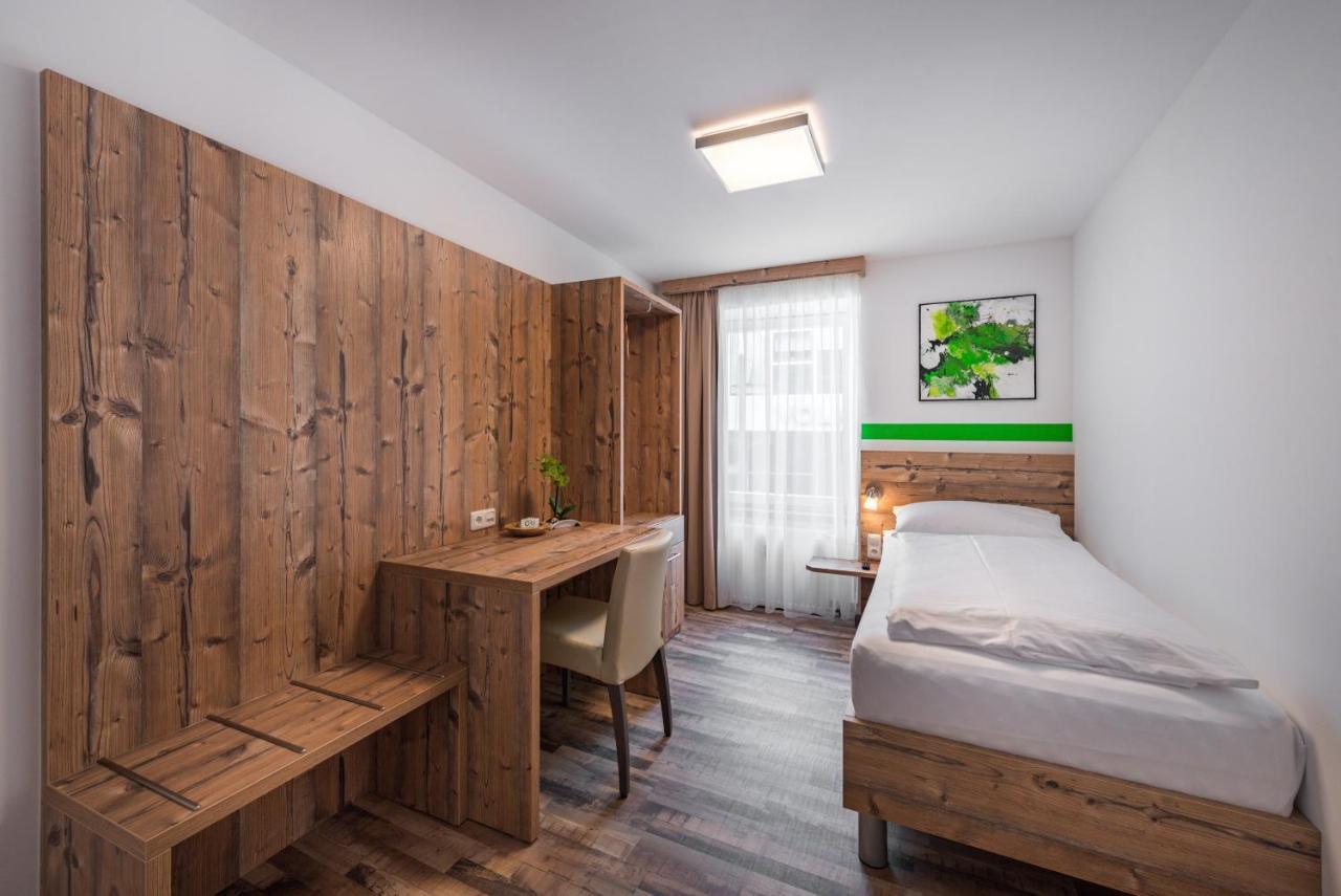 Hotel "City Rooms Wels" ภายนอก รูปภาพ