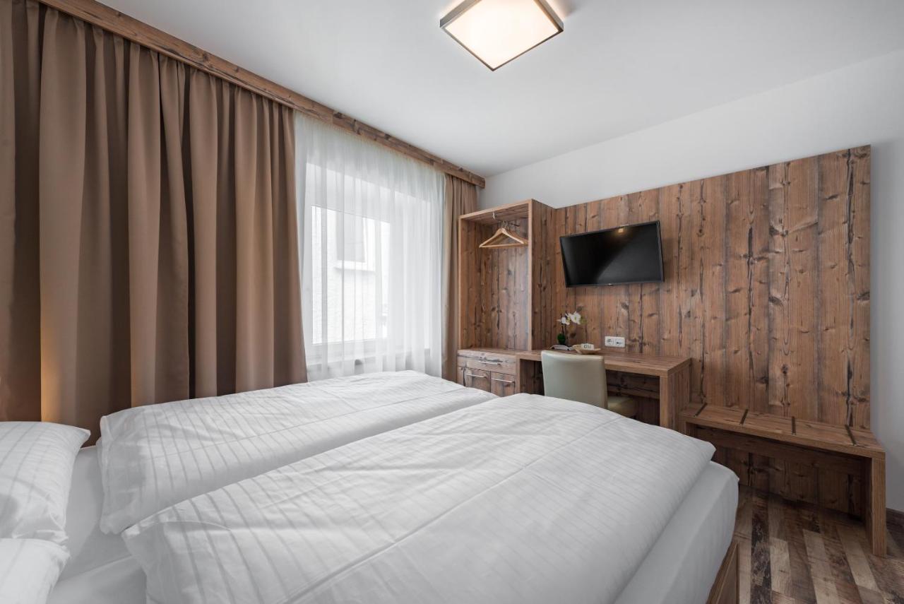 Hotel "City Rooms Wels" ภายนอก รูปภาพ