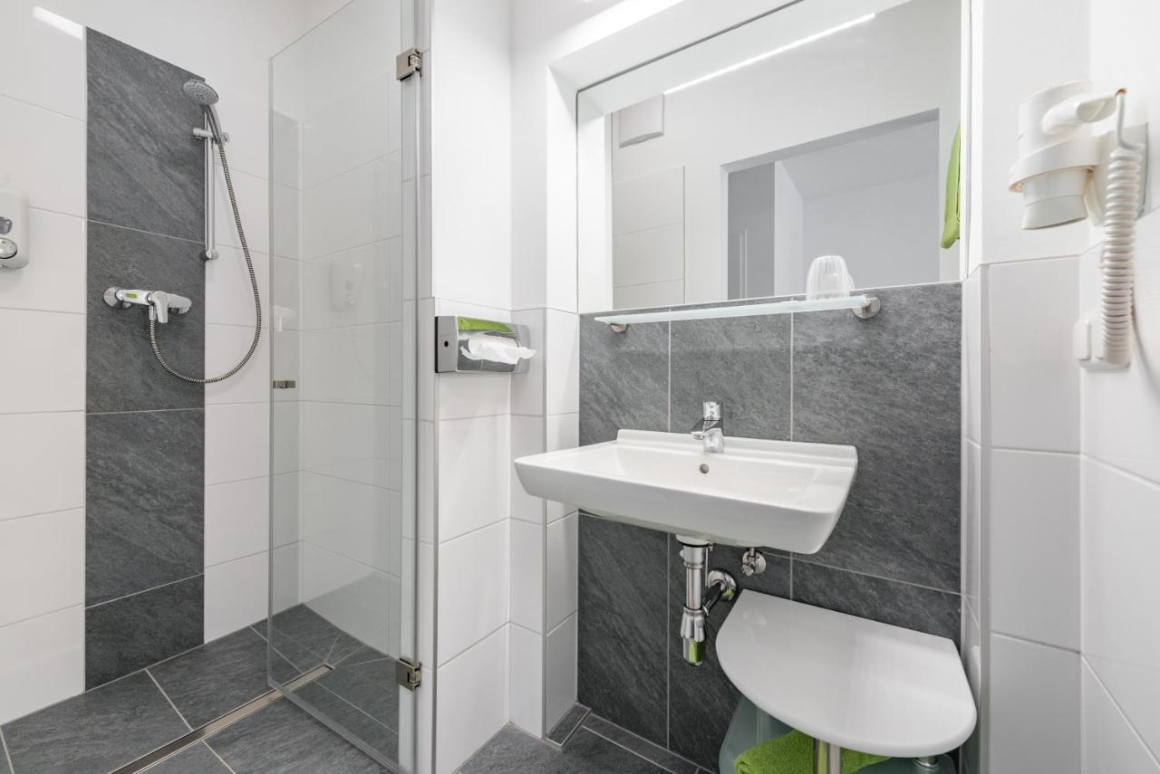 Hotel "City Rooms Wels" ภายนอก รูปภาพ
