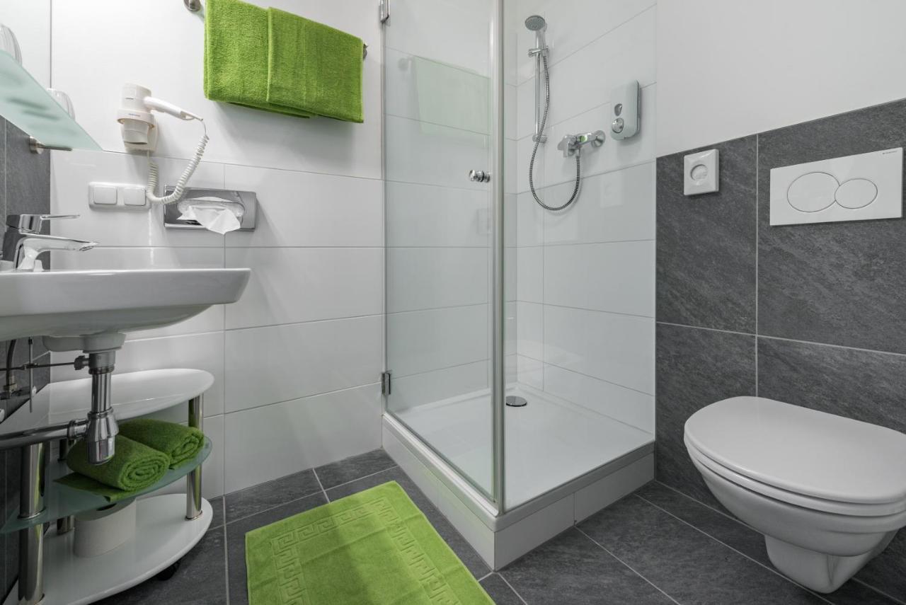 Hotel "City Rooms Wels" ภายนอก รูปภาพ