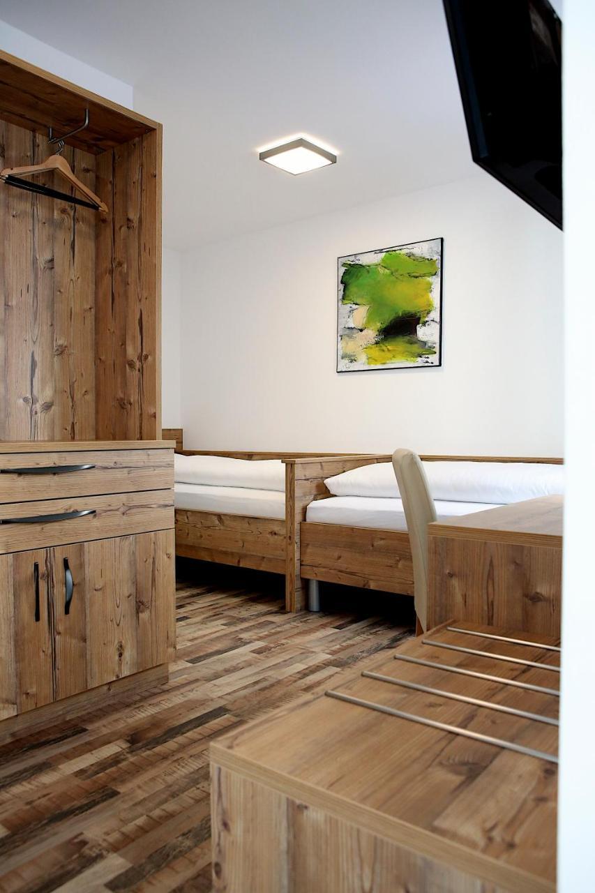 Hotel "City Rooms Wels" ภายนอก รูปภาพ
